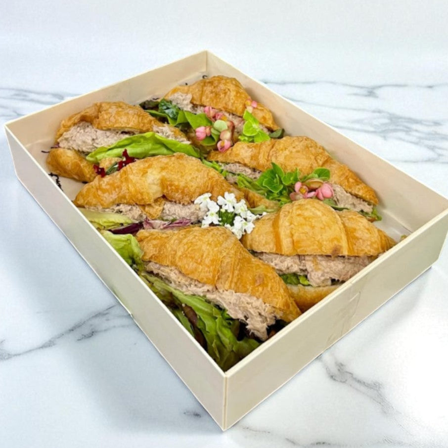 吞拿魚沙律牛角包