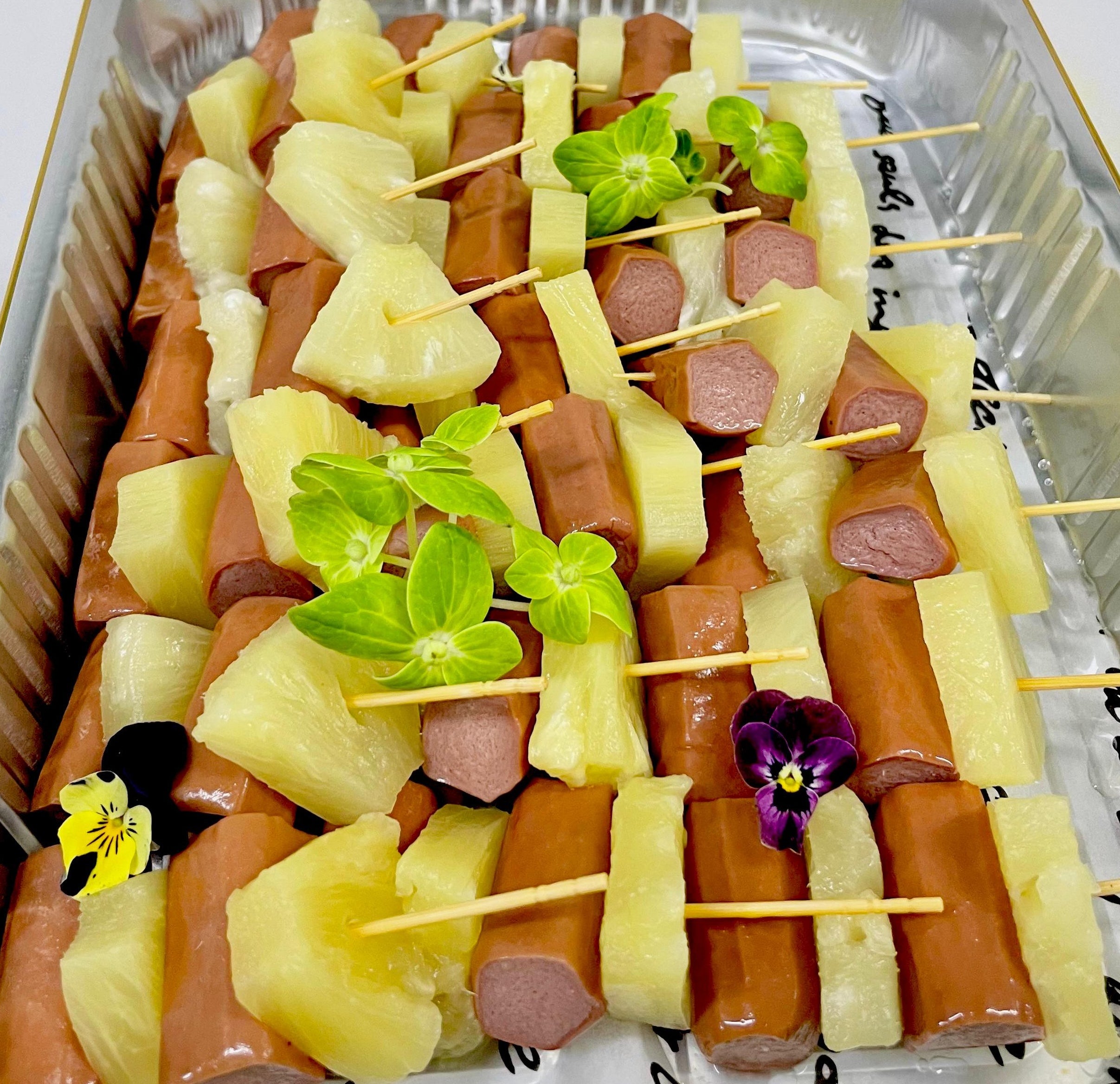 懷舊菠蘿腸仔串